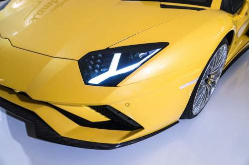 Lamborghini lần đầu ‘nhá hàng’ Aventador S 2