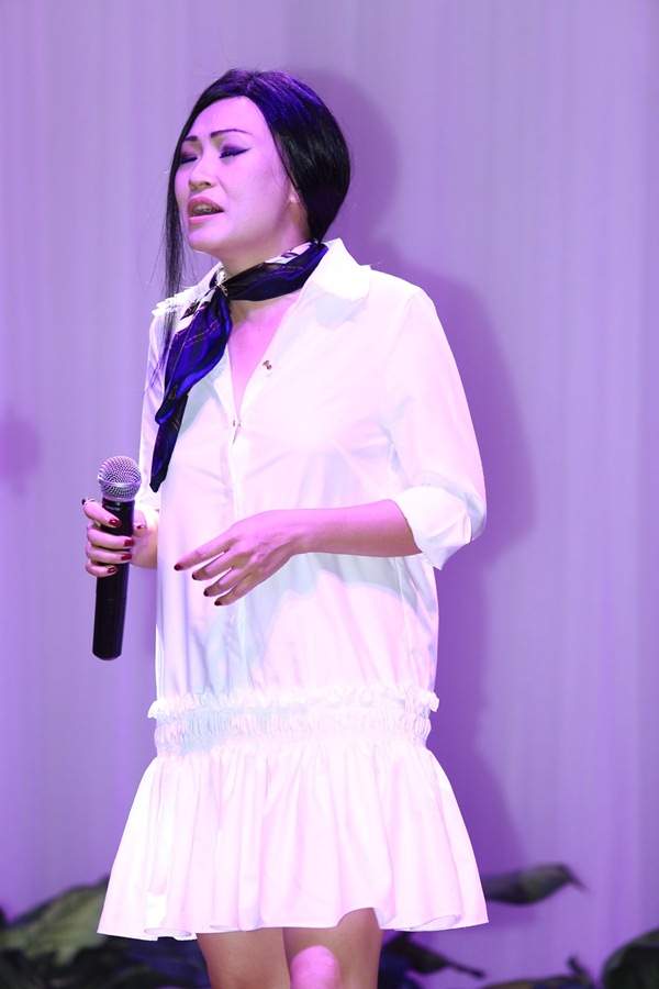 Phương Thanh, Minh Tuyết thốt lên sững sờ vì giọng hát của người đàn bà 64 tuổi 42