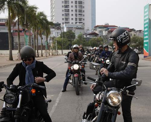 MC Anh Tuấn cùng 100 biker diễu hành mô tô khủng trước show "Trần Lập - Hẹn gặp lại" 21