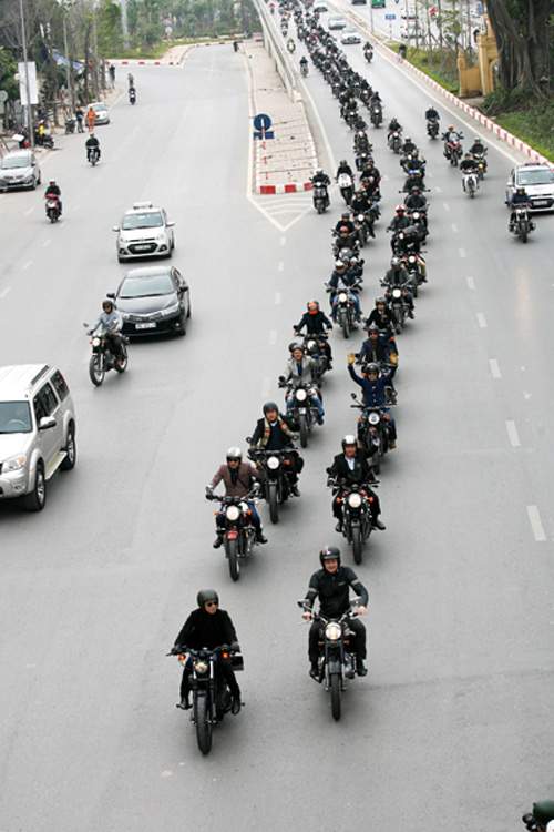 MC Anh Tuấn cùng 100 biker diễu hành mô tô khủng trước show "Trần Lập - Hẹn gặp lại" 27