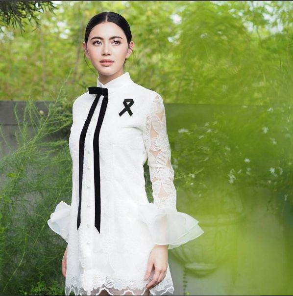 "Ma nữ đẹp nhất Thái Lan" ngực lép chẳng ngại mặc hở 27