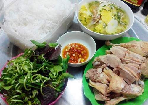 Những mâm cơm "nhà chỉ có 3 người", có bữa chỉ 30.000 đồng của bà nội trợ Việt 48