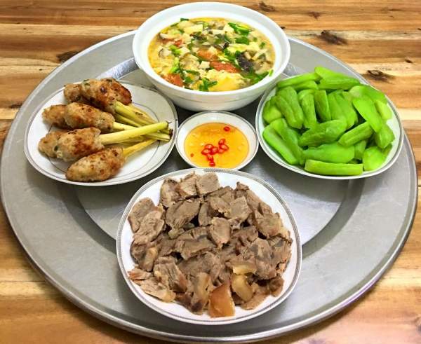Ghen tị với những mâm cơm hấp dẫn của mẹ Việt xinh đẹp nấu tặng chồng con 24