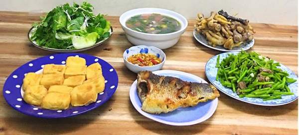 Ghen tị với những mâm cơm hấp dẫn của mẹ Việt xinh đẹp nấu tặng chồng con 30