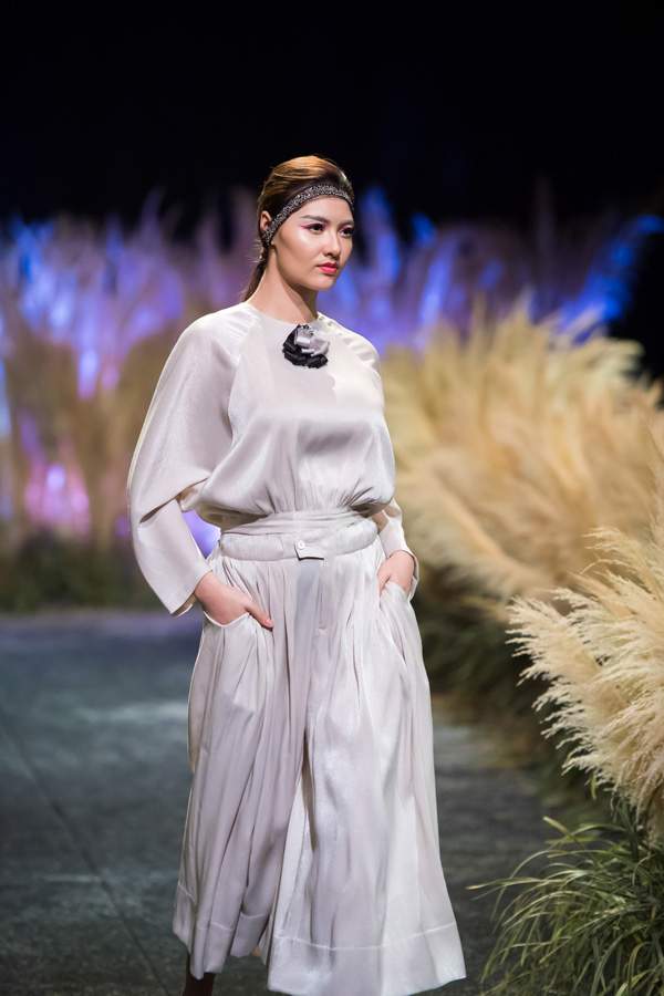 Hồng Quế 70 kg sau sinh vẫn tỏa sáng trong show thời trang của hoa hậu Ngọc Hân 6