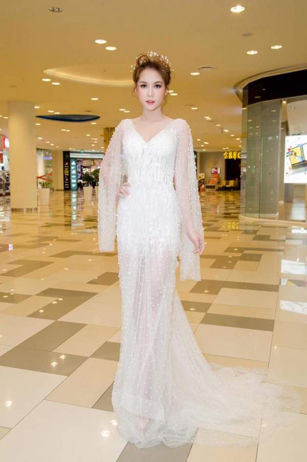 Thời trang sao Việt đẹp: Lệ Quyên khoe eo con kiến giữa ồn ào phát ngôn "người thứ ba" 12