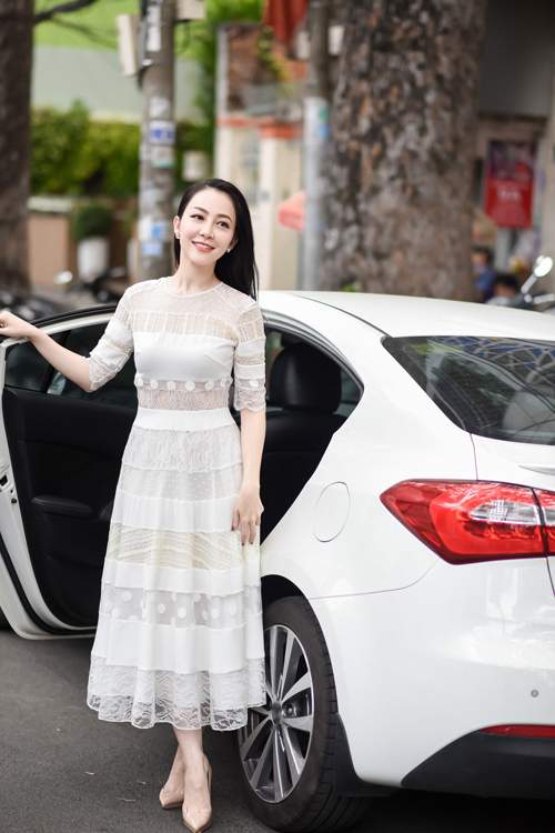 Sao Việt đẹp: Mặc màu trắng như Lâm Tâm Như, Khánh My bảo sao fan chả "đứ đừ" 6