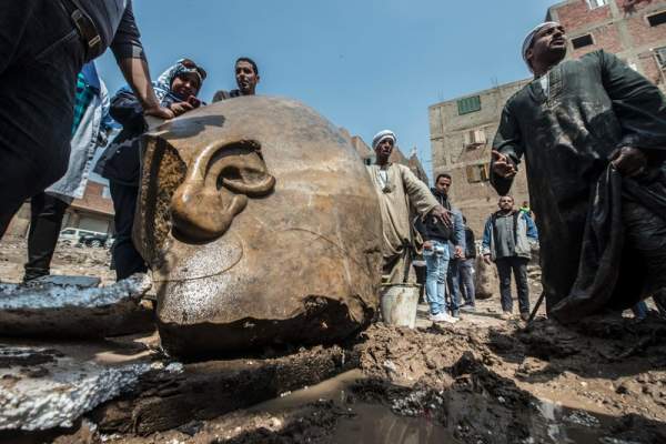 Phát hiện tượng vua Ai Cập khổng lồ dưới khu ổ chuột 3