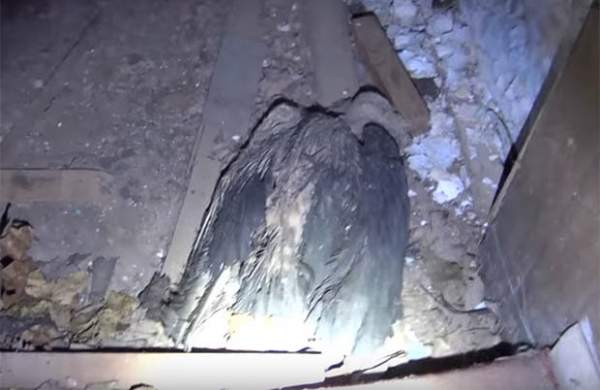 Video: Khám phá hầm 300 năm, phát hiện âm thanh đáng sợ 2