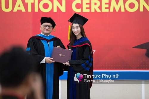 HH Thu Thảo kể chuyện quá khứ trong ngày nhận bằng tốt nghiệp Đại học 9