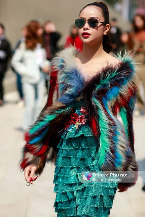 Hoa hậu Sella Trương mặc đồ Việt tỏa sáng rực một góc trời Seoul 6