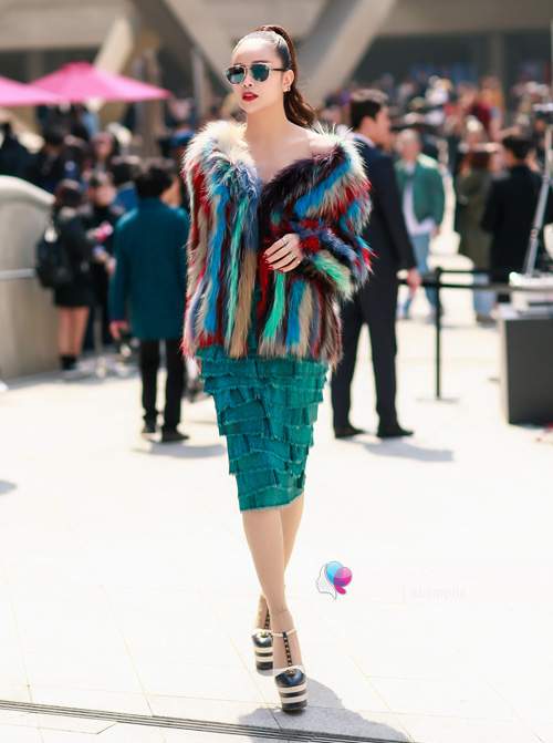 Hoa hậu Sella Trương mặc đồ Việt tỏa sáng rực một góc trời Seoul 15
