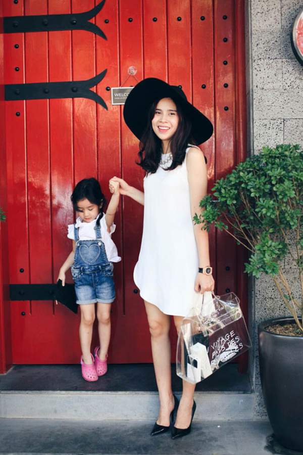 Không thể rời mắt với thời trang hè cực xinh của con gái Hồng Đăng, Hồng Nhung 36