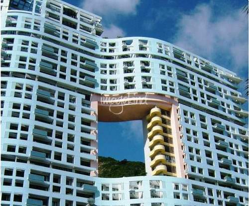 99% người xem không biết vì sao cao ốc hoành tráng ở Hong Kong lại có “lỗ thủng” xấu xí này 21