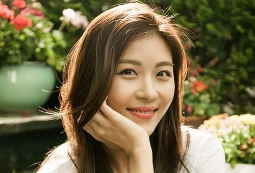 40 tuổi vẫn đẹp như thiếu nữ 20, Ha Ji Won không ngại ngần chia sẻ bí quyết giữ gìn nhan sắc không tuổi 24