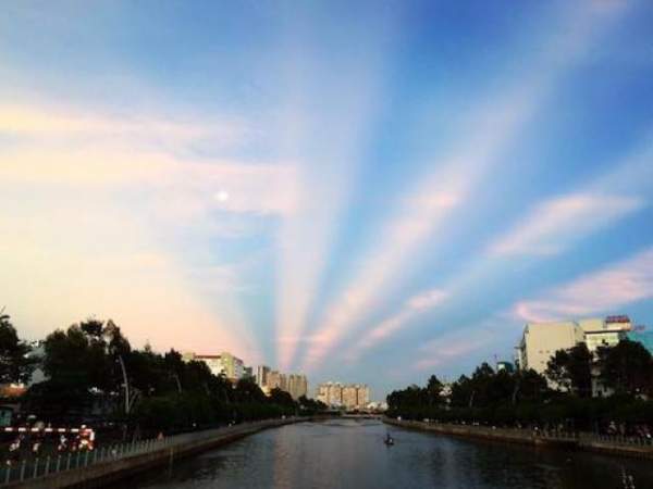 “Giải mã” ánh hào quang tuyệt đẹp trên bầu trời Sài Gòn 4