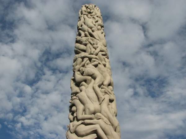 Ngượng "chín mặt" ở công viên tượng khỏa thân lớn nhất thế giới 5