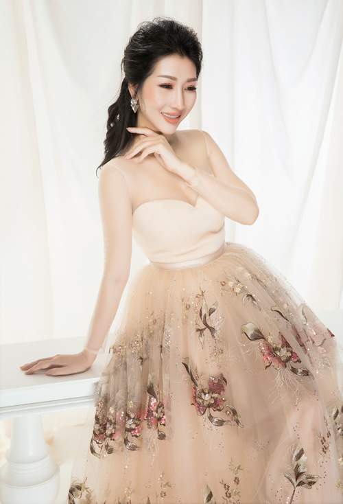 Hoa hậu Đặng Thanh Mai mách chị em chọn váy 8-3 đẹp cả đi làm lẫn đi chơi 18
