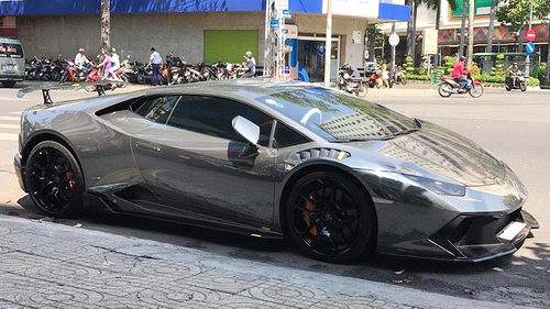 Lamborghini Huracan độ nhiều nhất Việt Nam lại đổi màu 6