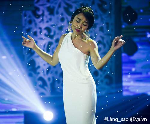 Đoan Trang khoe vẻ đẹp quyến rũ trên sân khấu với những giai điệu tình yêu 3