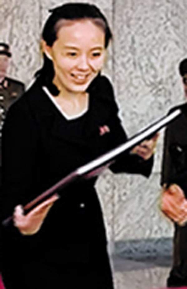 Lần hiếm hoi em gái Kim Jong-un xuất hiện trước dân chúng 2