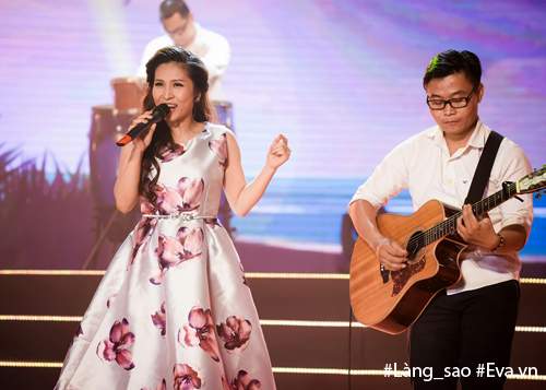Đoan Trang khoe vẻ đẹp quyến rũ trên sân khấu với những giai điệu tình yêu 15