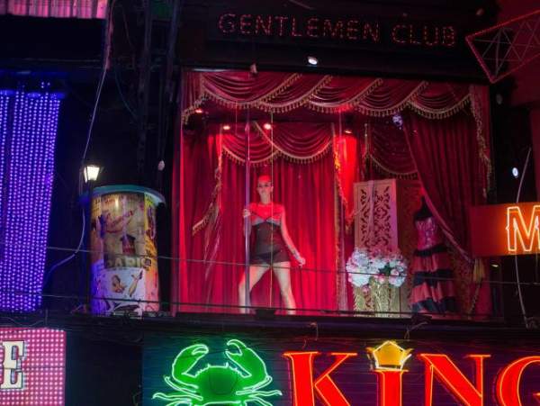 Thủ phủ tình dục ở Thái Lan thời bị truy quét gắt gao 3