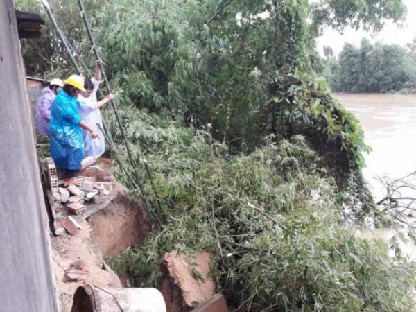 14 nhà trôi sông, An Giang ban bố tình trạng khẩn cấp 6