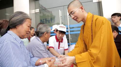 Diabetna đồng hành cùng Giáo hội Phật giáo nâng cao nhận thức về tiểu đường. 3