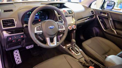 Subaru Forester 2017 giá 1,4 tỷ đồng ở Việt Nam 3