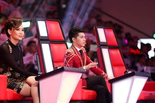 The Voice 2017: Thu Minh, Tóc Tiên, Noo tranh cãi gay gắt vì "giọng ca phi giới tính" 18