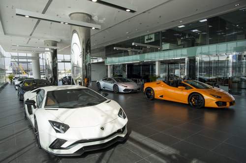 Xem đại lý Lamborghini lớn nhất thế giới đặt tại Dubai 4