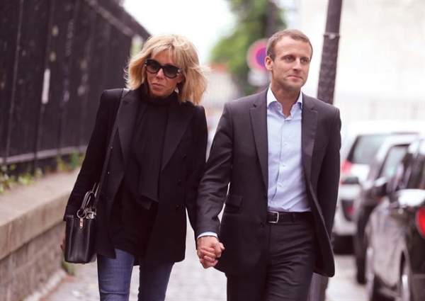 Giàu có là thế, vợ Tổng thống Pháp vẫn chỉ dùng một mẫu túi xách suốt bao năm qua 3