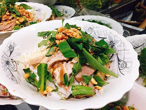 Trưa nóng, đi ăn ngay phở chua xứ Lạng độc nhất vô nhị ở Sài Gòn 12