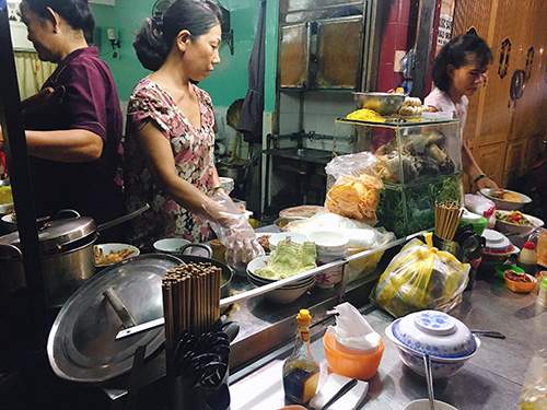 Trưa nóng, đi ăn ngay phở chua xứ Lạng độc nhất vô nhị ở Sài Gòn 3