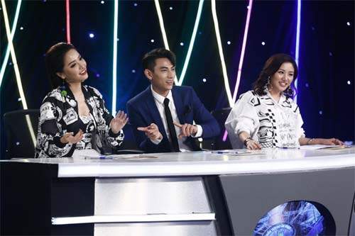 TV Show: Tranh cãi vì Mỹ Linh khen Quốc Thiên hơn Sơn Tùng; Hương Giang Idol bị tẩy chay 24