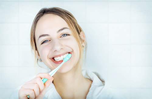 Những tuyệt chiêu hiệu quả giúp răng hết ê buốt.