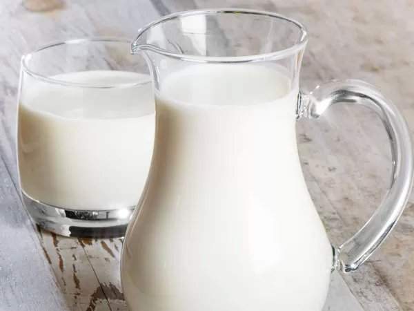 Sữa kết hợp 4 thực phẩm sau tạo thành chất cực độc 8