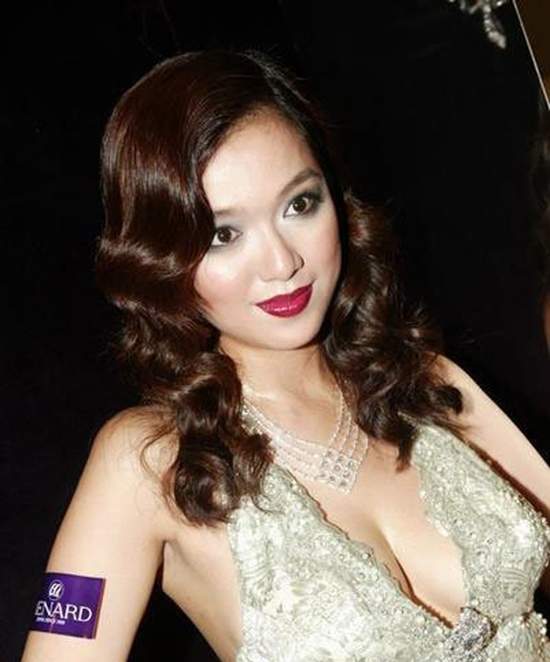 Hoa hậu đẹp nhất Hồng Kông cô đơn, mắc bạo bệnh ở tuổi 39 10