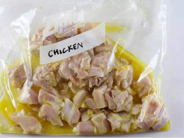Bí kíp chặt thịt gà nhanh-đẹp-chuẩn chỉ trong 1 phút