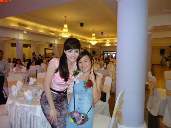 Các cô dâu phải "dè chừng" khi mời Trang Nhung dự tiệc cưới 9