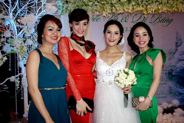 Các cô dâu phải "dè chừng" khi mời Trang Nhung dự tiệc cưới 5