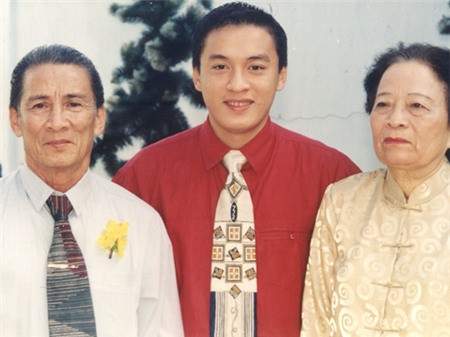 Bố mẹ Lam Trường, Hà Tăng nuôi con thành danh từ xe bánh mì, nước mía 10
