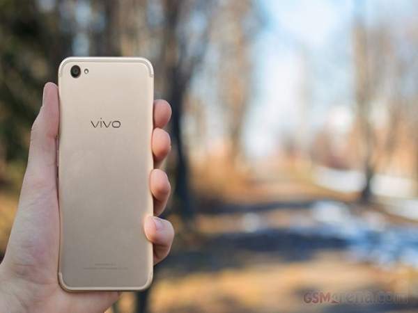 Vivo lộ smartphone đầu tiên có cảm biến vân tay ẩn dưới màn hình 2