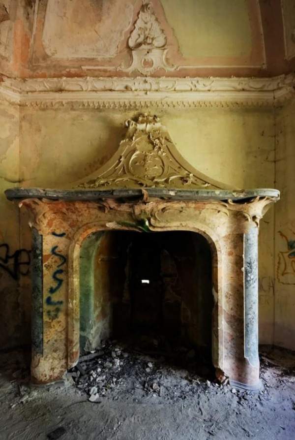 Câu chuyện đau lòng đằng sau biệt thự xinh đẹp bị bỏ hoang ở Ý 5