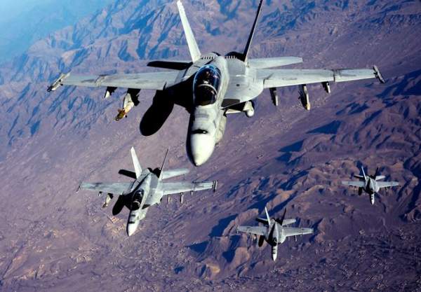 Chiến đấu cơ Mỹ lần đầu bắn hạ máy bay chiến đấu Syria