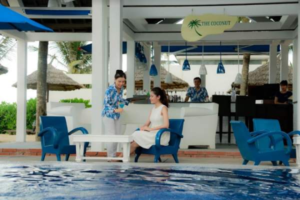 Theo chân Á hậu Thùy Dung trải nghiệm mùa hè tại Sunrise Premium Resort & Spa Hội An. 5