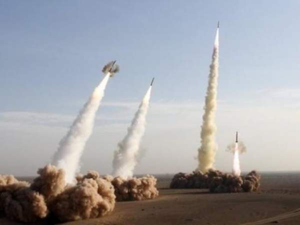 Video: Tận thấy siêu tên lửa Iran oanh tạc IS ở Syria 4
