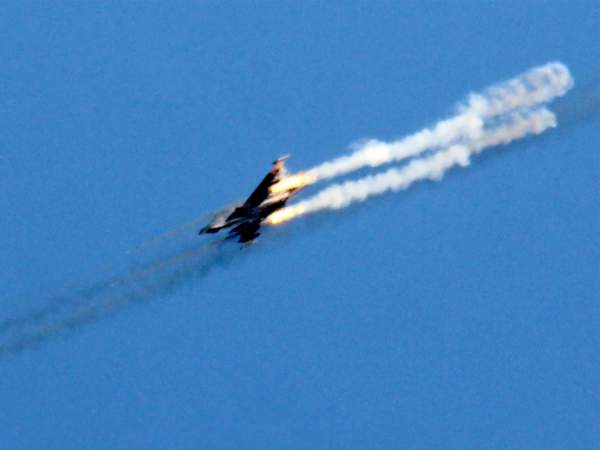 Nga tuyên bố bắn hạ mọi máy bay Mỹ trên bầu trời Syria 2