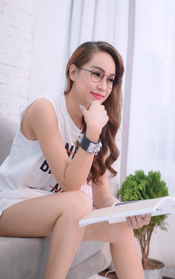 "Bạn gái Noo Phước Thịnh" dẫn đầu top 5 MC gợi cảm nhất VTV 10